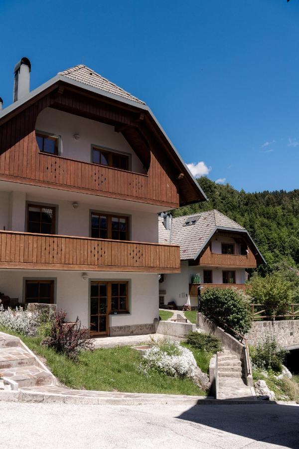 Tromeja Appartement Rateče Buitenkant foto